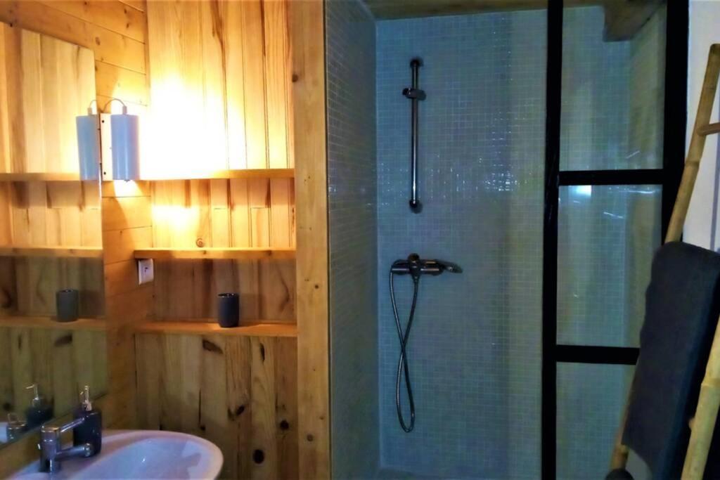 Studio 32M2 - Dans Propriete Avec Vue Imprenable Sur Le Lac Du Salagou Liausson Zewnętrze zdjęcie